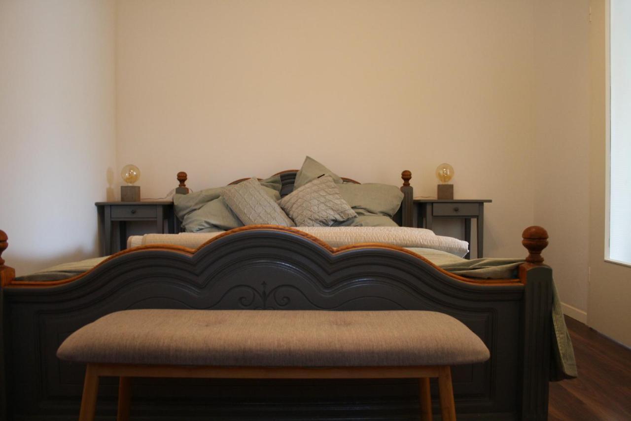 2 Zimmer Fewo Mit Aussenpool Und Sauna Sulzfeld am Main Exterior foto