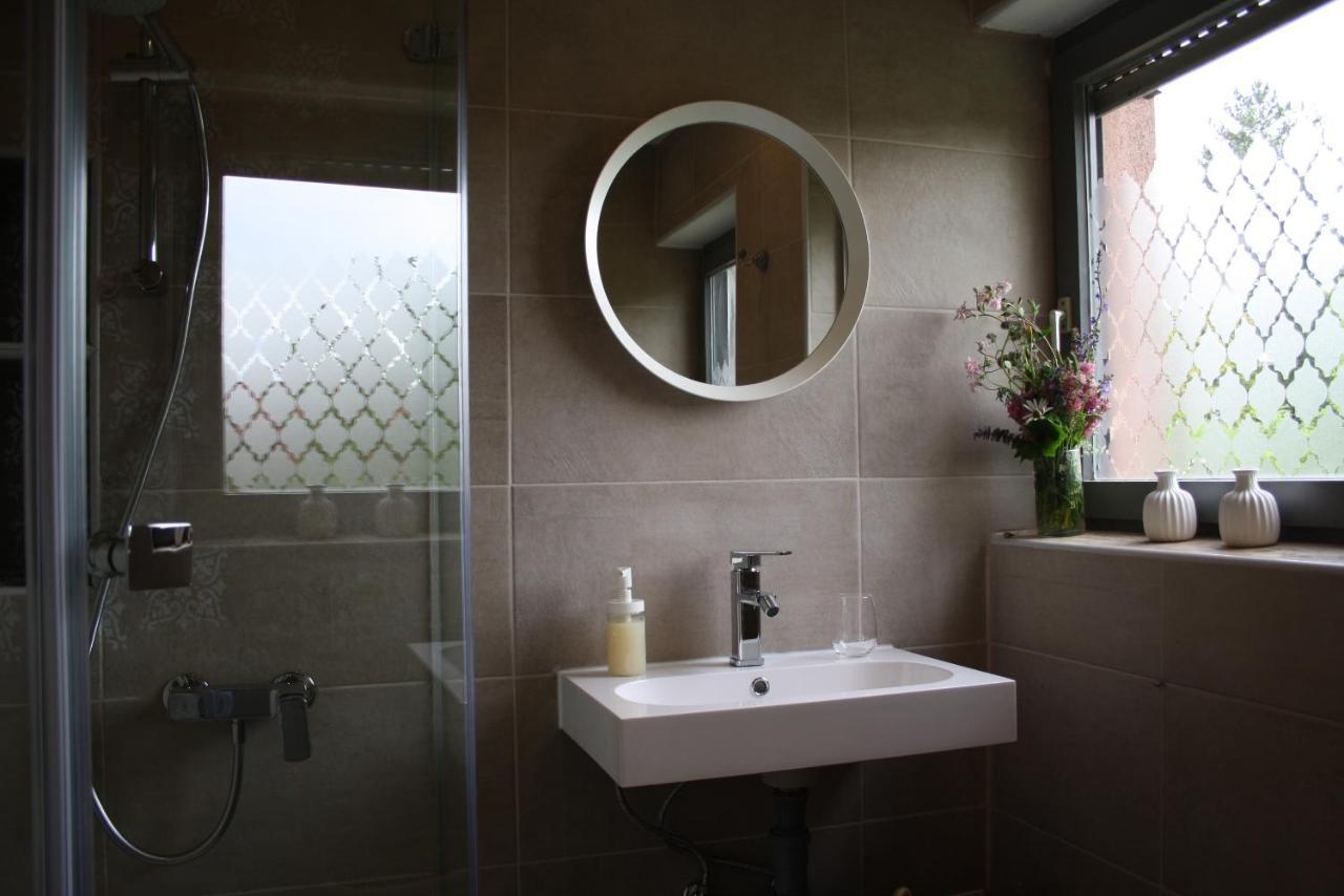 2 Zimmer Fewo Mit Aussenpool Und Sauna Sulzfeld am Main Exterior foto
