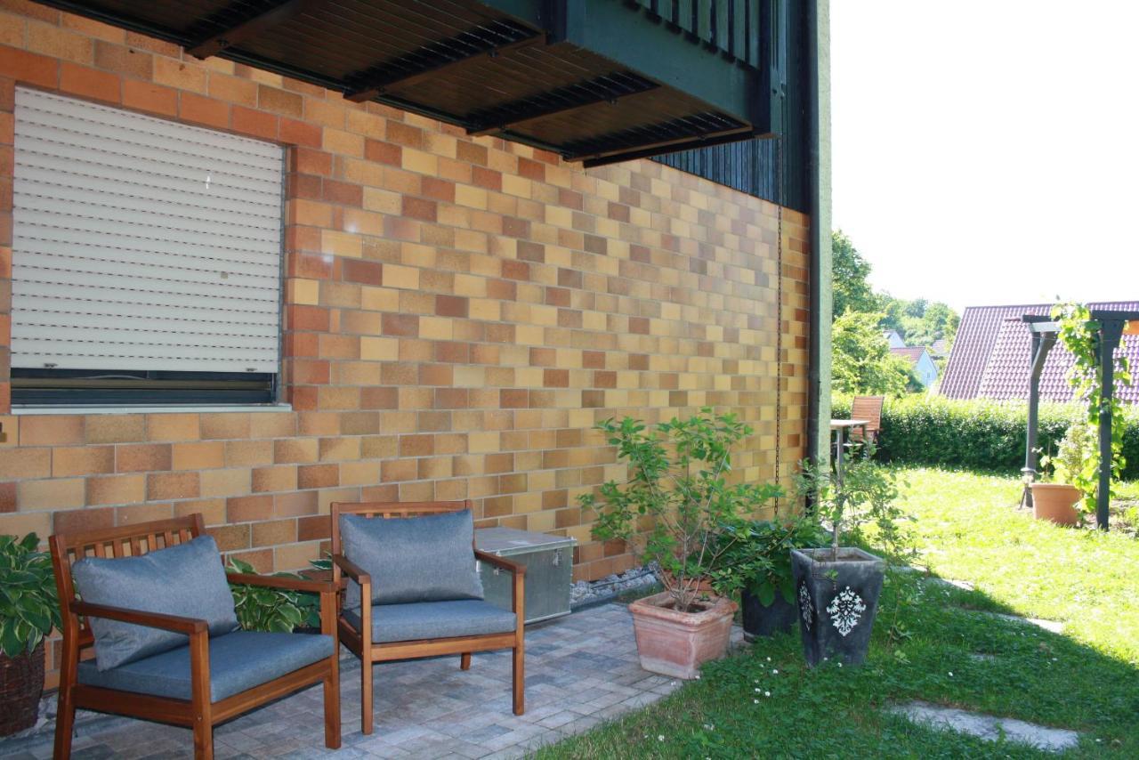 2 Zimmer Fewo Mit Aussenpool Und Sauna Sulzfeld am Main Exterior foto